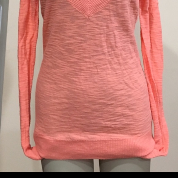 **NWOT Express V Neck Fitted Sweater - Picture 4 of 5